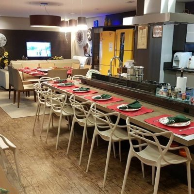 Casa Residencial com 380m², 5 quartos, 4 suítes, 2 garagens, no bairro Jurerê Internacional em Florianópolis