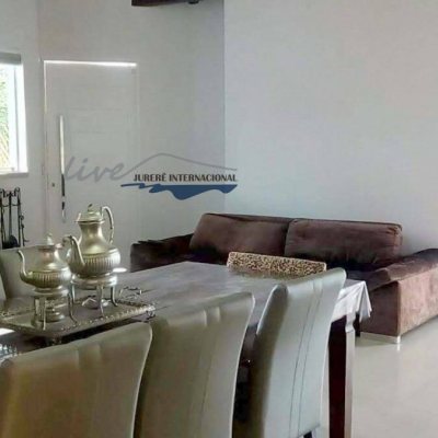 Casa Residencial com 310m², 4 quartos, 4 suítes, 3 garagens, no bairro Jurerê Internacional em Florianópolis