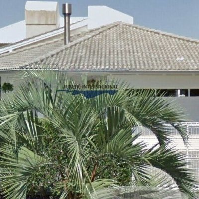 Casa Residencial com 310m², 4 quartos, 4 suítes, 3 garagens, no bairro Jurerê Internacional em Florianópolis