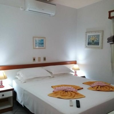 Casa Residencial com 580m², 7 quartos, 3 suítes, 5 garagens, no bairro Jurerê Internacional em Florianópolis