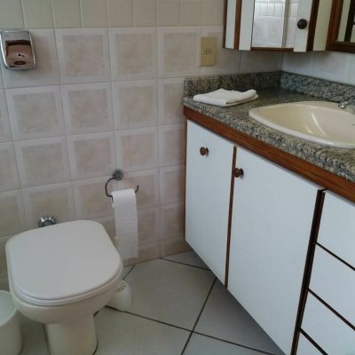 Casa Residencial com 580m², 7 quartos, 3 suítes, 5 garagens, no bairro Jurerê Internacional em Florianópolis