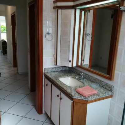 Casa Residencial com 580m², 7 quartos, 3 suítes, 5 garagens, no bairro Jurerê Internacional em Florianópolis