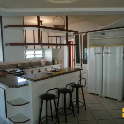 Casa Residencial com 580m², 7 quartos, 3 suítes, 5 garagens, no bairro Jurerê Internacional em Florianópolis