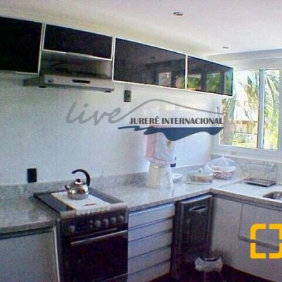 Casa Residencial com 430m², 4 quartos, 4 suítes, 3 garagens, no bairro Jurerê Internacional em Florianópolis