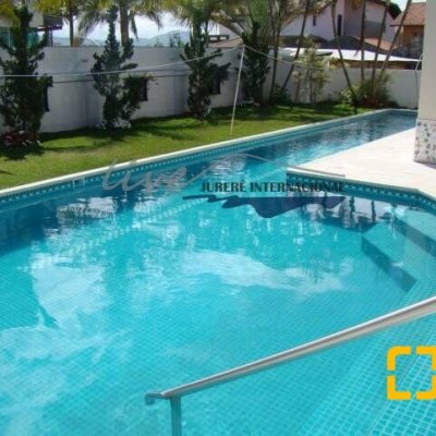 Casa Residencial com 430m², 4 quartos, 4 suítes, 3 garagens, no bairro Jurerê Internacional em Florianópolis