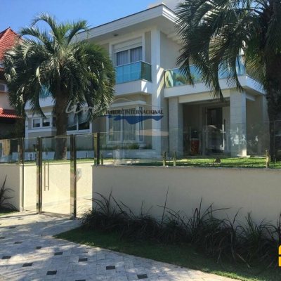 Casa Residencial com 430m², 4 quartos, 4 suítes, 3 garagens, no bairro Jurerê Internacional em Florianópolis