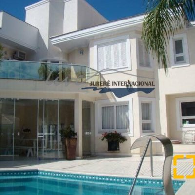 Casa Residencial com 430m², 4 quartos, 4 suítes, 3 garagens, no bairro Jurerê Internacional em Florianópolis