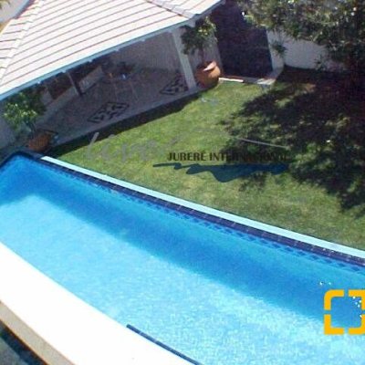 Casa Residencial com 430m², 4 quartos, 4 suítes, 3 garagens, no bairro Jurerê Internacional em Florianópolis