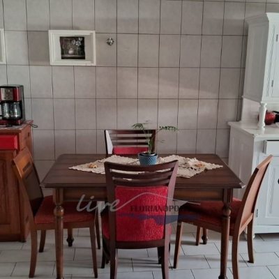 Casa Residencial com 316m², 5 quartos, 2 suítes, 2 garagens, no bairro Jurerê Internacional em Florianópolis