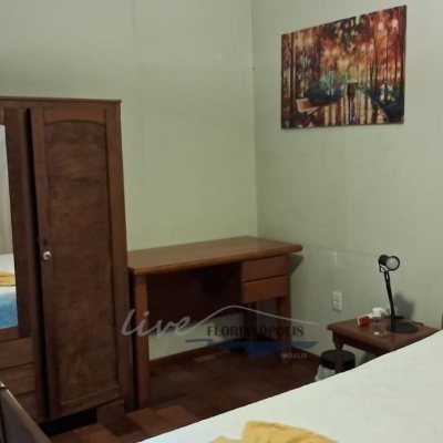 Casa Residencial com 316m², 5 quartos, 2 suítes, 2 garagens, no bairro Jurerê Internacional em Florianópolis