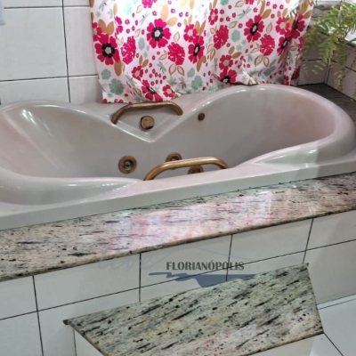 Casa Residencial com 316m², 5 quartos, 2 suítes, 2 garagens, no bairro Jurerê Internacional em Florianópolis