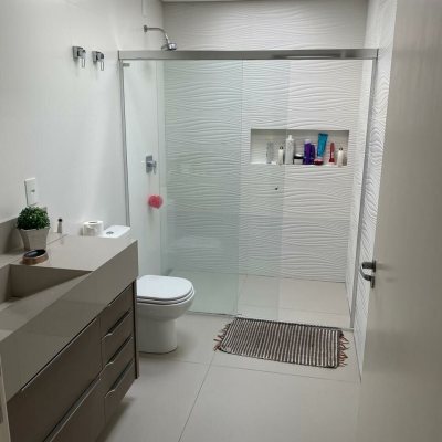 Casa Residencial com 412m², 3 quartos, 3 suítes, 2 garagens, no bairro Jurerê Internacional em Florianópolis