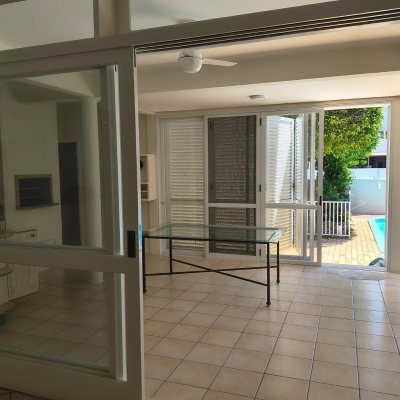 Casa Residencial com 246m², 4 quartos, 3 suítes, 4 garagens, no bairro Jurerê Internacional em Florianópolis