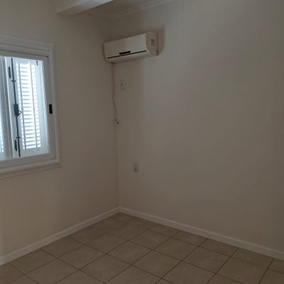 Casa Residencial com 246m², 4 quartos, 3 suítes, 4 garagens, no bairro Jurerê Internacional em Florianópolis