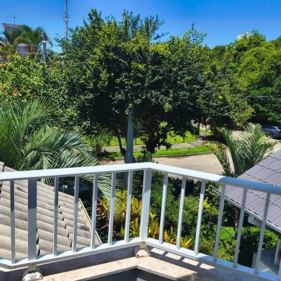 Casa Residencial com 246m², 4 quartos, 3 suítes, 4 garagens, no bairro Jurerê Internacional em Florianópolis