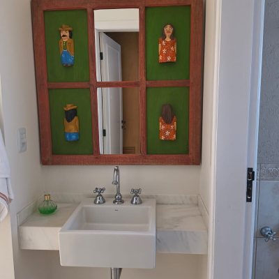 Casa Residencial com 246m², 4 quartos, 3 suítes, 4 garagens, no bairro Jurerê Internacional em Florianópolis