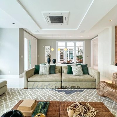 Casa Residencial com 1200m², 4 quartos, 4 suítes, 5 garagens, no bairro Jurerê Internacional em Florianópolis
