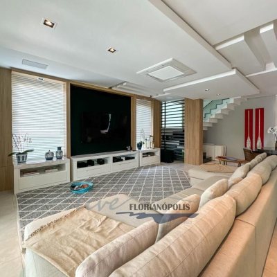 Casa Residencial com 1200m², 4 quartos, 4 suítes, 5 garagens, no bairro Jurerê Internacional em Florianópolis