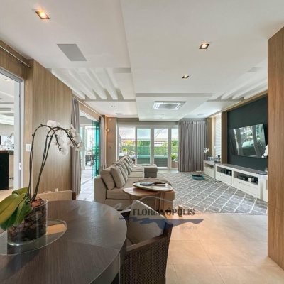 Casa Residencial com 1200m², 4 quartos, 4 suítes, 5 garagens, no bairro Jurerê Internacional em Florianópolis
