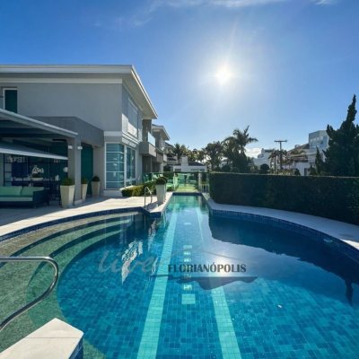 Casa Residencial com 1200m², 4 quartos, 4 suítes, 5 garagens, no bairro Jurerê Internacional em Florianópolis