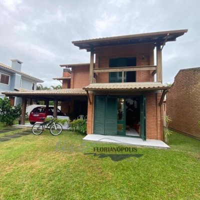 Casa Residencial com 200m², 3 quartos, 1 suíte, 1 garagem, no bairro Jurerê Internacional em Florianópolis