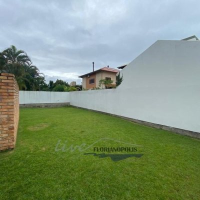 Casa Residencial com 200m², 3 quartos, 1 suíte, 1 garagem, no bairro Jurerê Internacional em Florianópolis
