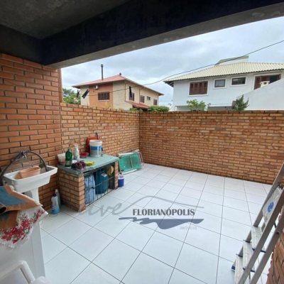 Casa Residencial com 200m², 3 quartos, 1 suíte, 1 garagem, no bairro Jurerê Internacional em Florianópolis