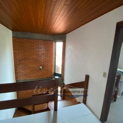 Casa Residencial com 200m², 3 quartos, 1 suíte, 1 garagem, no bairro Jurerê Internacional em Florianópolis