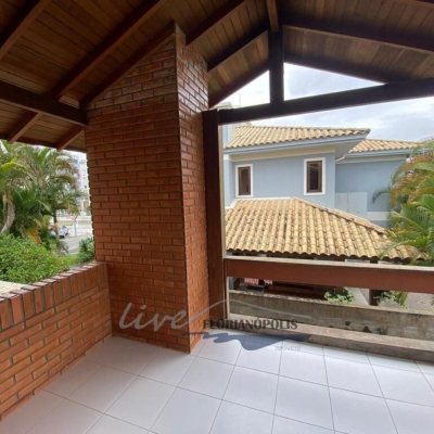 Casa Residencial com 200m², 3 quartos, 1 suíte, 1 garagem, no bairro Jurerê Internacional em Florianópolis