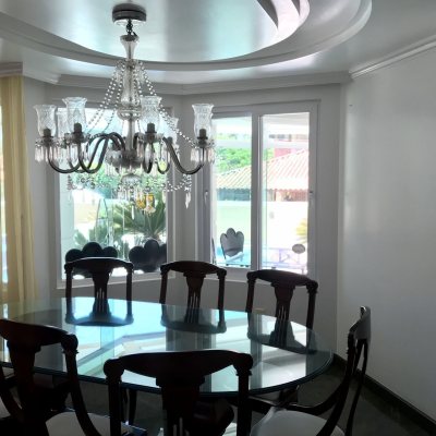 Casa Residencial com 800m², 9 quartos (sendo 8 suítes), 5 garagens, no bairro Jurerê Internacional em Floranópolis