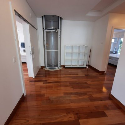 Casa Residencial com 900m², 4 quartos, 4 suítes, 4 garagens, no bairro Jurerê Internacional em Florianópolis