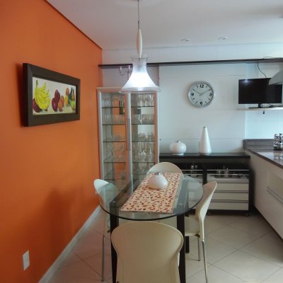 Casa Residencial com 650m², 4 quartos, 4 suítes, 5 garagens, no bairro Jurerê Internacional em Florianópolis