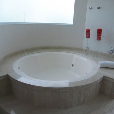 Casa Residencial com 650m², 4 quartos, 4 suítes, 5 garagens, no bairro Jurerê Internacional em Florianópolis