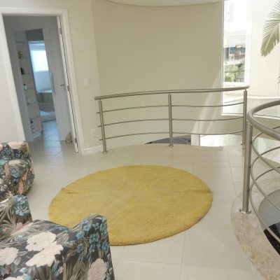 Casa Residencial com 650m², 4 quartos, 4 suítes, 5 garagens, no bairro Jurerê Internacional em Florianópolis