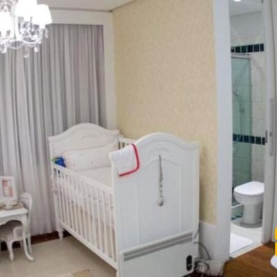 Casa Residencial com 520m², 5 quartos, 4 garagens, no bairro Jurerê em Florianópolis