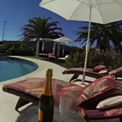 Casa Residencial com 1600m², 5 quartos (sendo 5 suítes), 7 garagens, no bairro Jurerê Internacional em Florianópolis