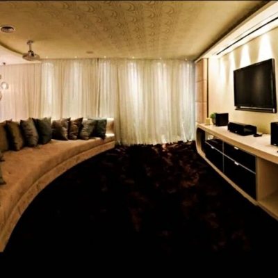 Casa Residencial com 1600m², 5 quartos (sendo 5 suítes), 7 garagens, no bairro Jurerê Internacional em Florianópolis