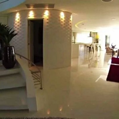 Casa Residencial com 1600m², 5 quartos (sendo 5 suítes), 7 garagens, no bairro Jurerê Internacional em Florianópolis