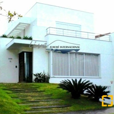 Casa Residencial com 480m², 4 quartos, 4 suítes, 6 garagens, no bairro Jurerê Internacional em Florianópolis