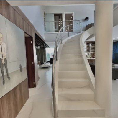 Casa Residencial com 450m², 4 quartos, 4 suítes, 6 garagens, no bairro Jurerê Internacional em Florianópolis