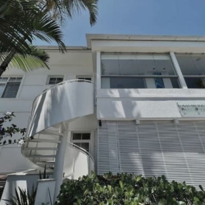 Casa Residencial com 450m², 4 quartos, 4 suítes, 6 garagens, no bairro Jurerê Internacional em Florianópolis