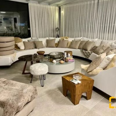 Casa Residencial com 450m², 4 quartos, 4 suítes, 6 garagens, no bairro Jurerê Internacional em Florianópolis