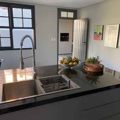 Casa Residencial com 350m², 4 quartos, 4 suítes, 3 garagens, no bairro Jurerê Internacional em Florianópolis