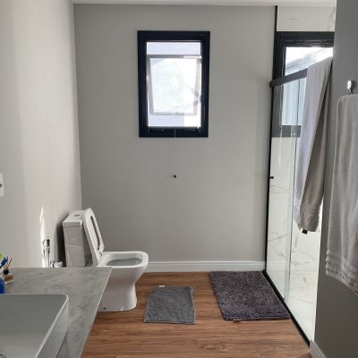 Casa Residencial com 350m², 4 quartos, 4 suítes, 3 garagens, no bairro Jurerê Internacional em Florianópolis