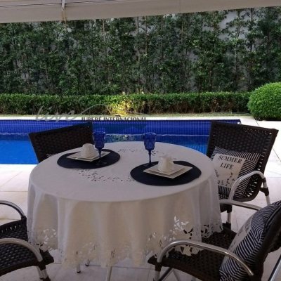 Casa Residencial com 470m², 4 quartos, 4 suítes, 2 garagens, no bairro Jurerê Internacional em Florianópolis