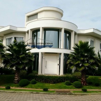 Casa Residencial com 470m², 4 quartos, 4 suítes, 2 garagens, no bairro Jurerê Internacional em Florianópolis