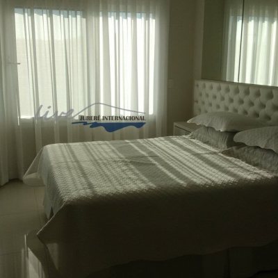 Casa Residencial com 470m², 4 quartos, 4 suítes, 2 garagens, no bairro Jurerê Internacional em Florianópolis