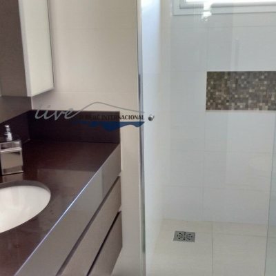 Casa Residencial com 470m², 4 quartos, 4 suítes, 2 garagens, no bairro Jurerê Internacional em Florianópolis