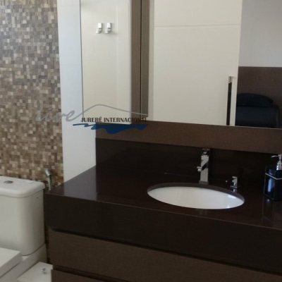 Casa Residencial com 470m², 4 quartos, 4 suítes, 2 garagens, no bairro Jurerê Internacional em Florianópolis