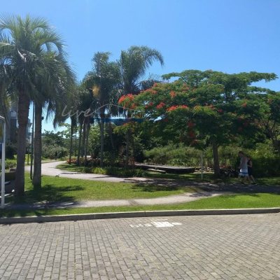 Casa Residencial com 470m², 4 quartos, 4 suítes, 2 garagens, no bairro Jurerê Internacional em Florianópolis